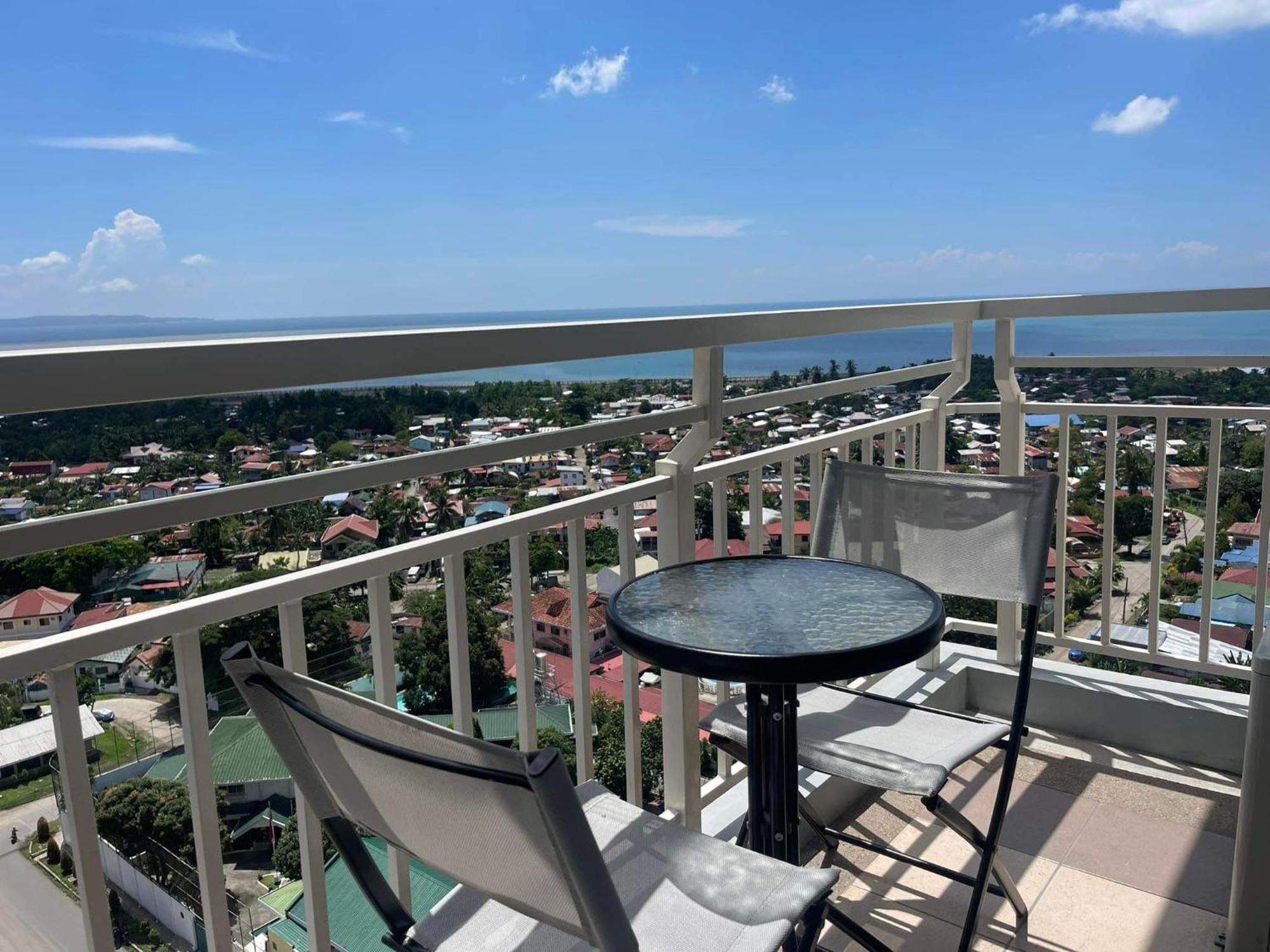Verdon Parc Davao City With Balcony By Darpm Buitenkant foto