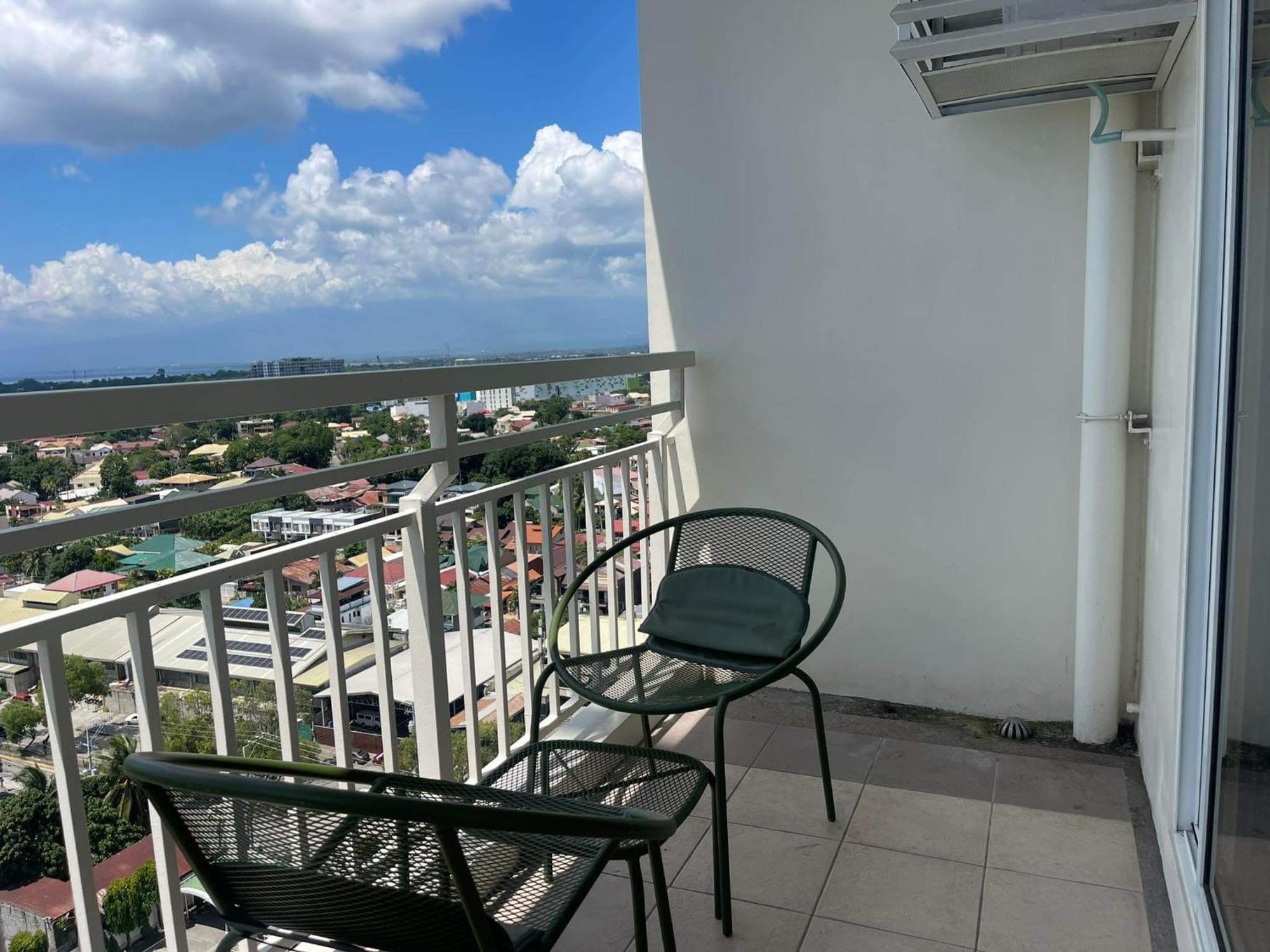 Verdon Parc Davao City With Balcony By Darpm Buitenkant foto